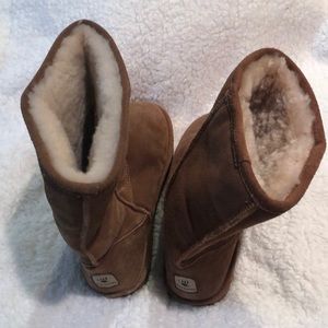 Bearpaw boots